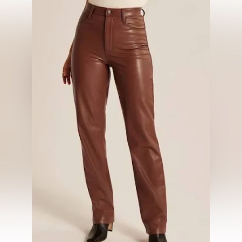 Abercrombie & Fitch Curve Love Vegan Leather 90s Straight Ultra High Rise NWT